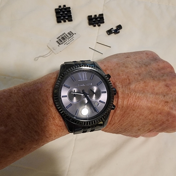 Michael Kors Men's Oversized Runway Watch, Navy Blue, NWT, MK8480 - Picture 5 of 9